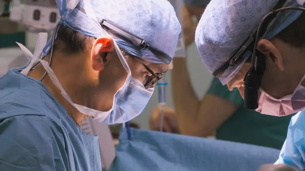 Surgeons At the Edge of Life episode 9
